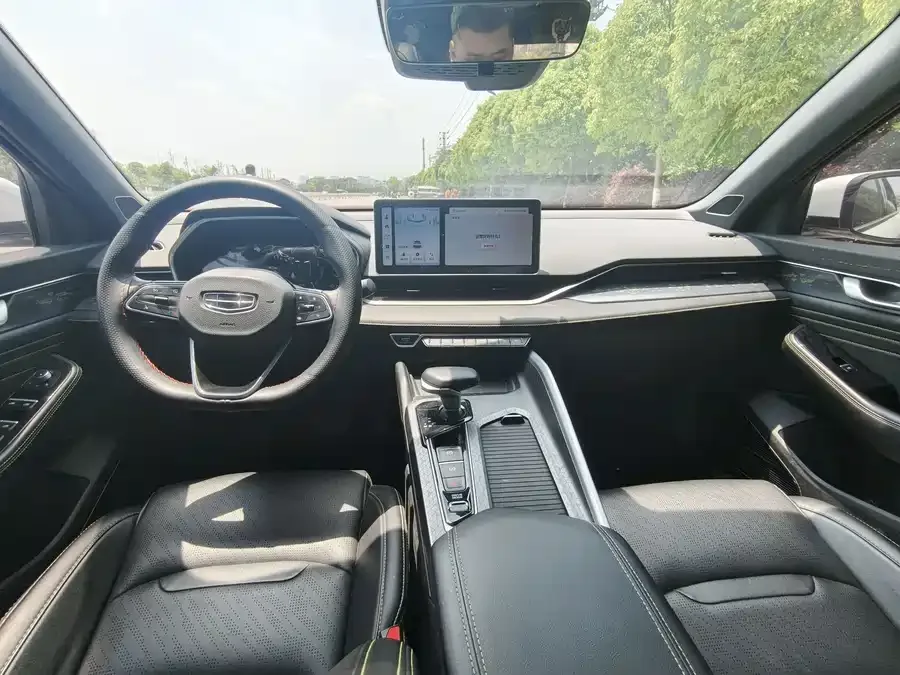 Geely Xingrui Xingrui 2023 1.5TD Fuyao Edition 2023 — миниатюра 2