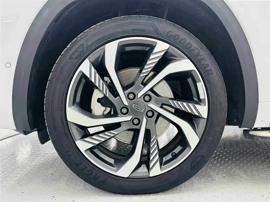 Geely Monjaro Xingyue L 2021 2.0TD DCT EVO 2WD Smart Edition 2022 — миниатюра 4
