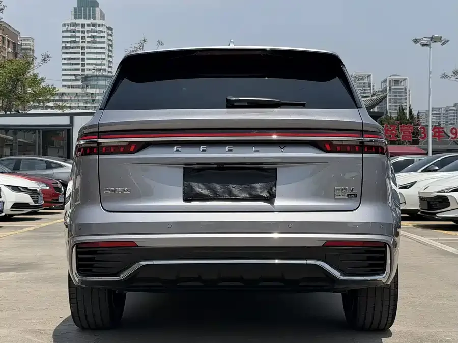 Geely Monjaro Geely Xingyue L 2026 Oriental Yao 2.0TD Automatic Sky Edition 2025 — миниатюра 2