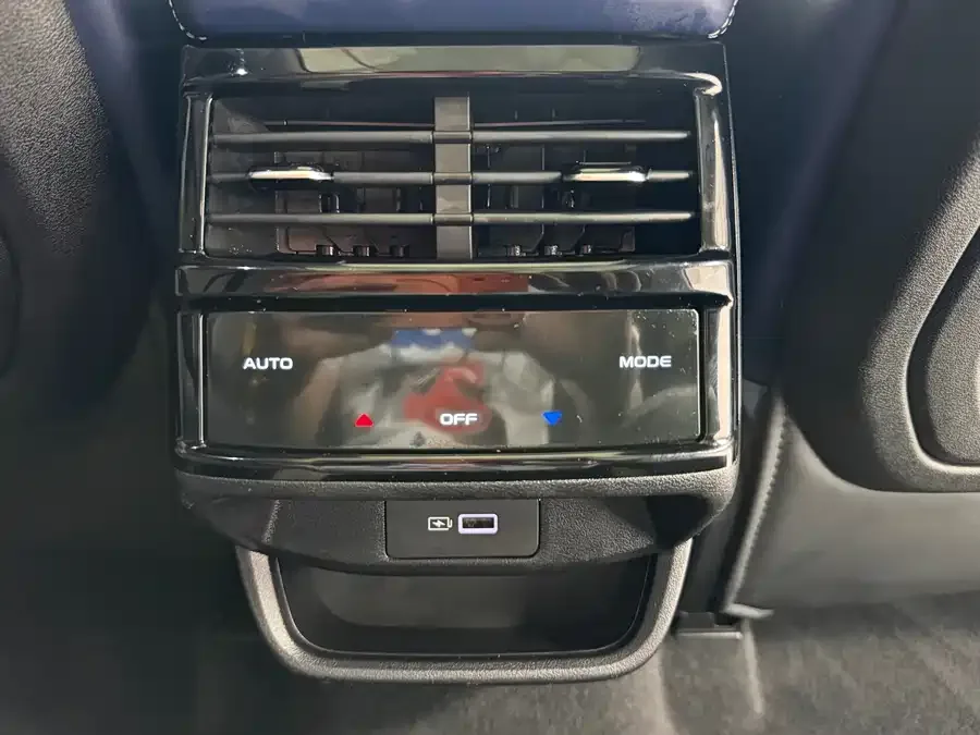Geely Monjaro Xingyue L 2022 1.5T Thor HiF Hybrid Edition Super Rui 2022 — миниатюра 4