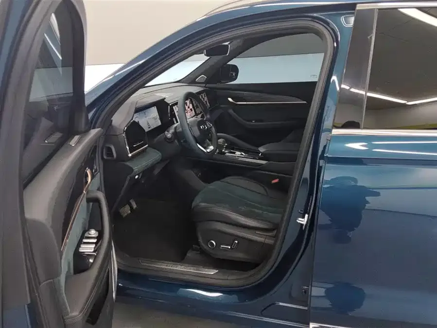 Geely Monjaro Xingyue L 2021 2.0TD DCT EVO 2WD Smart Edition 2022 — миниатюра 3