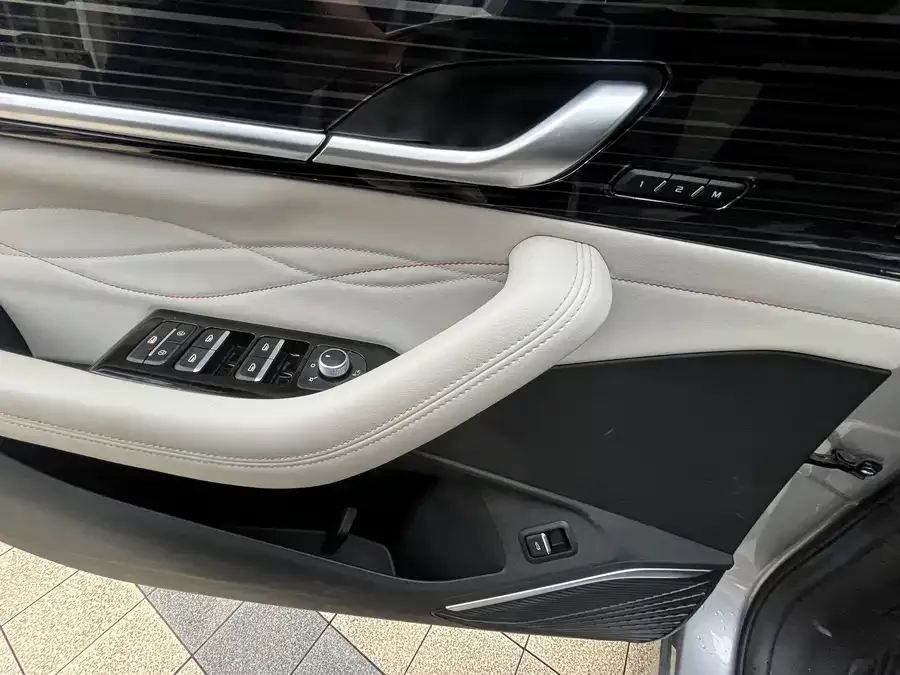 Geely Monjaro Xingyue L 2021 2.0TD DCT EVO 2WD Premium Edition 2023 — миниатюра 3