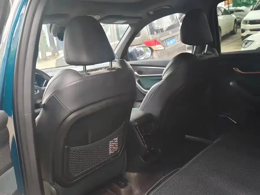Geely Monjaro Xingyue L 2021 2.0TD DCT EVO 2WD Premium Edition 2022 — миниатюра 3