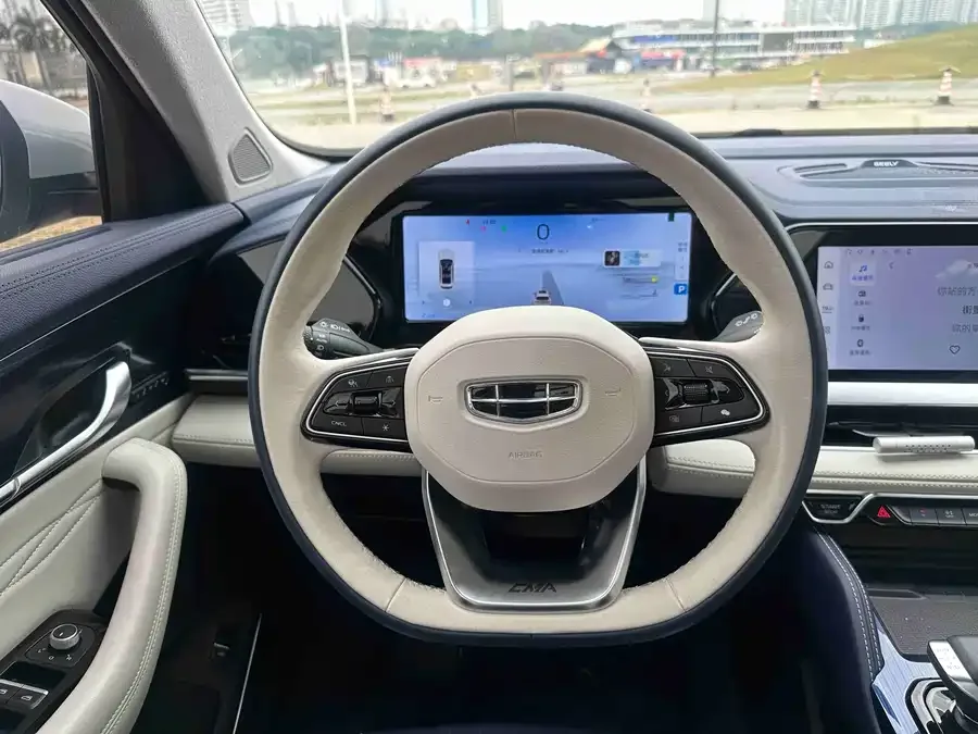 Geely Monjaro Xingyue L 2022 1.5T Thor HiF Hybrid Edition Super Fast 2022 — миниатюра 4