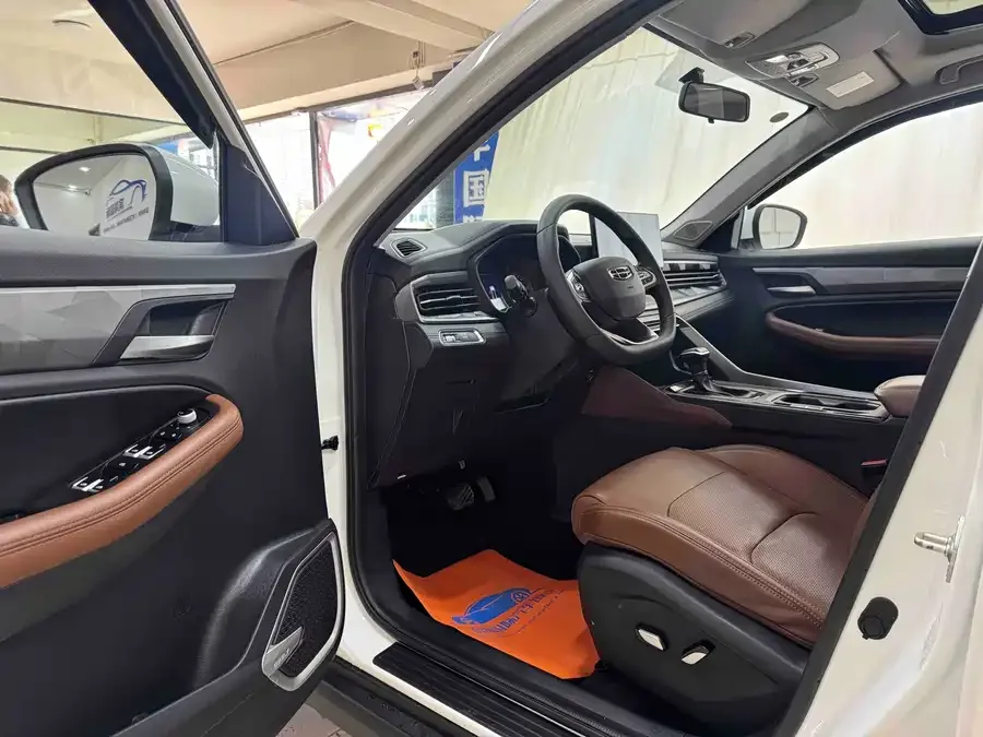 Geely Vision X6 Vision X6 2021 PRO 1.4T Automatic Premium Edition 2022 — миниатюра 4