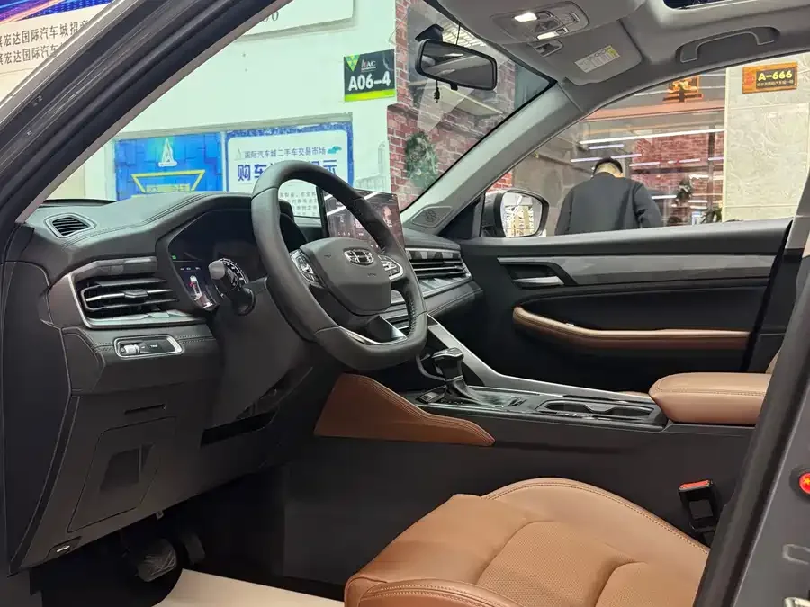 Geely Vision X6 Vision X6 2021 PRO 1.4T Automatic Premium Edition 2022 — миниатюра 4