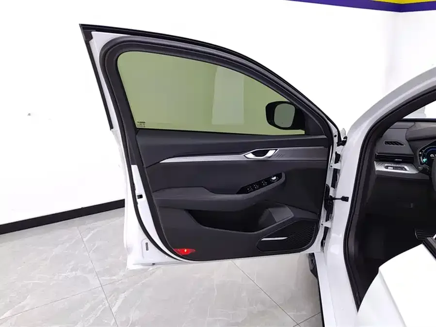 Geely Xingrui Xingrui 2024 2.0TD Qingyun Edition 2025 — миниатюра 4