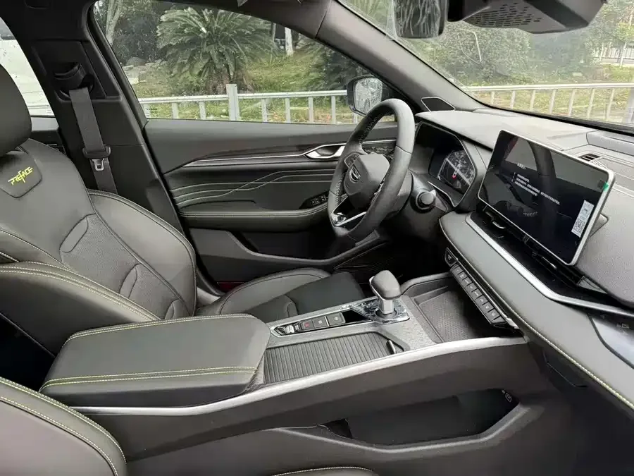 Geely Xingrui Xingrui 2023 1.5TD Fuyao Edition 2023 — миниатюра 3
