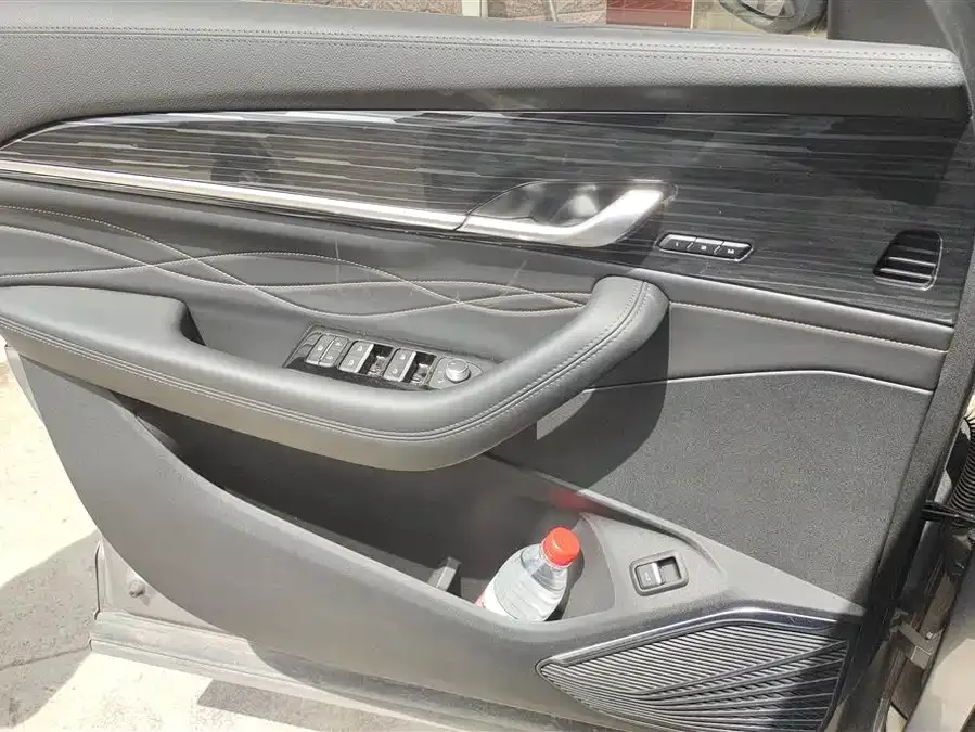 Geely Monjaro Xingyue L 2024 2.0TD DCT EVO 2WD Changfeng Edition 2025 — миниатюра 4