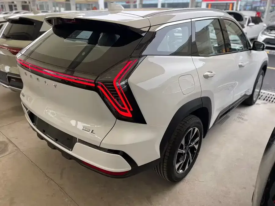 Geely Atlas L Boyue L 2025 fourth generation 1.5TD DCT starts 2026 — миниатюра 4