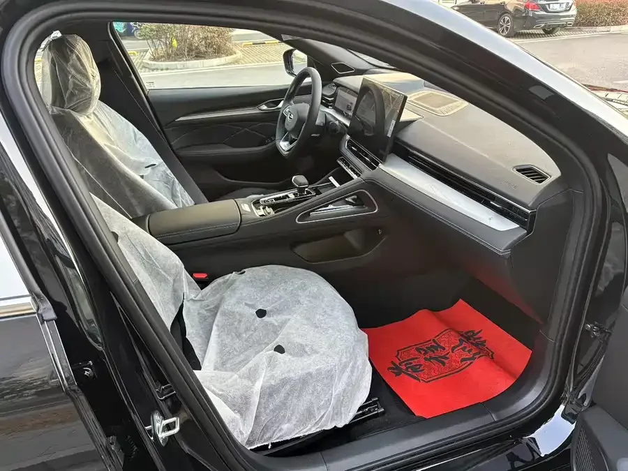 Geely Xingrui Xingrui 2026 Dongfang Yao 1.5TD Kunlun Edition 2026 — миниатюра 2