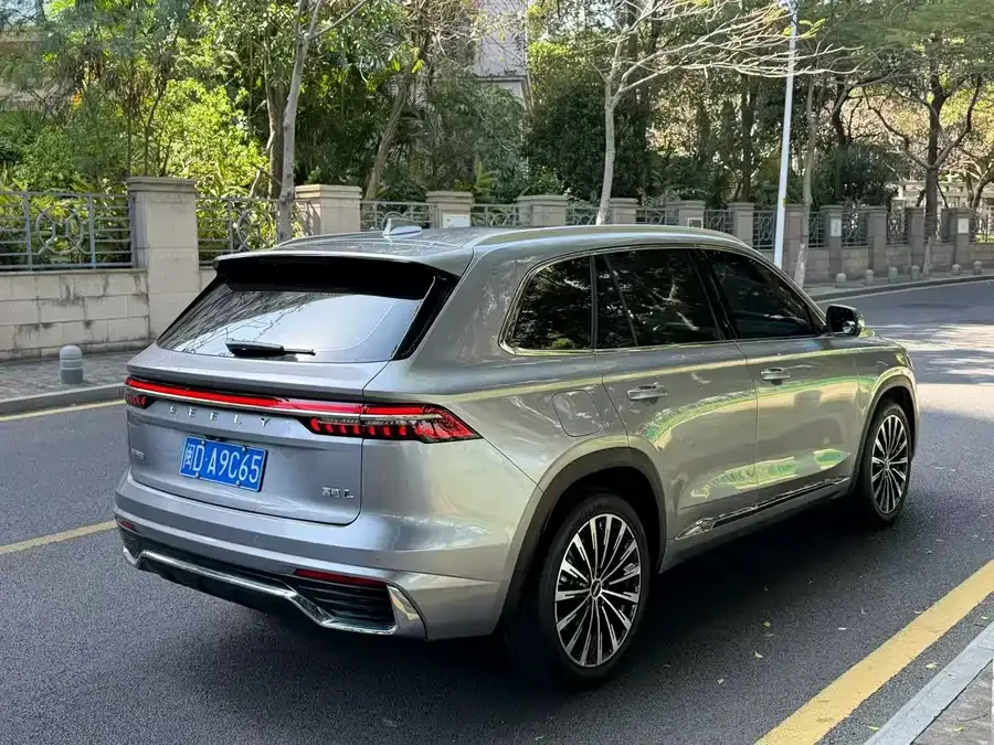 Geely Monjaro Xingyue L 2025 Dongfang Yao 2.0TD Automatic Current Edition 2025 — миниатюра 4