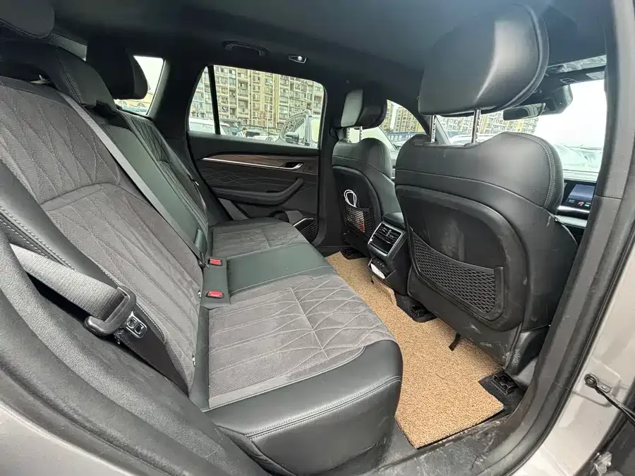 Geely Monjaro Xingyue L 2025 Dongfangyao 2.0TD Automatic Star-gazing Edition 2025 — миниатюра 5