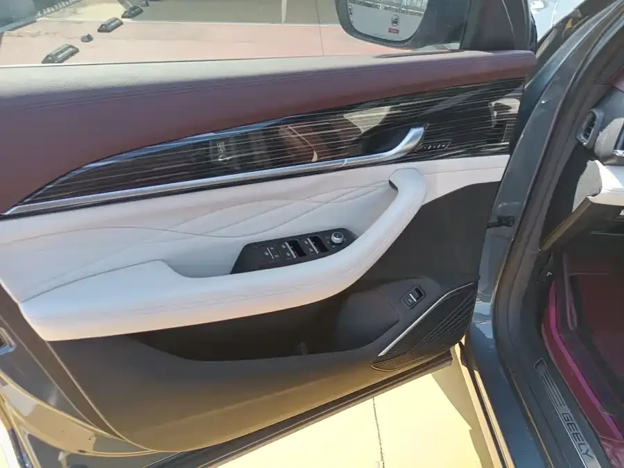 Geely Monjaro Xingyue L 2021 2.0TD DCT EVO 2WD Premium Edition 2022 — миниатюра 3