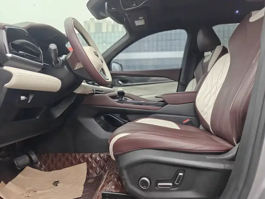 Geely Monjaro Xingyue L 2021 2.0TD DCT EVO 2WD Premium Edition 2022 — миниатюра 3