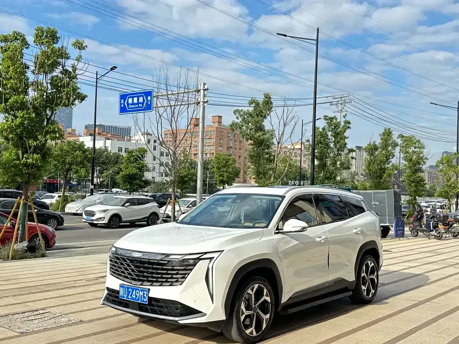 Geely Atlas L Boyue L 2023 2.0TD DCT Premium Edition 2023 — фото 1, купить с доставкой в Москву