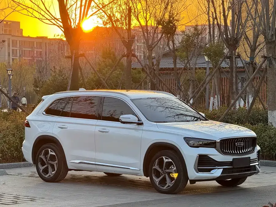 Geely Monjaro Xingyue L 2021 2.0TD DCT EVO 2WD Premium Edition 2023 — миниатюра 3