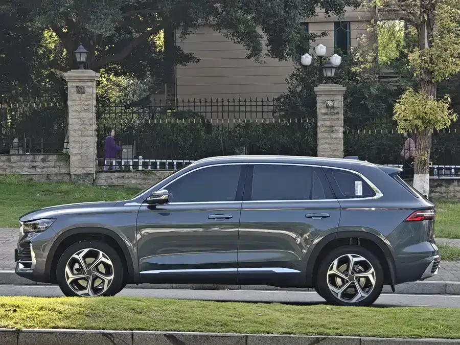 Geely Monjaro Xingyue L 2021 2.0TD DCT EVO 2WD Premium Edition 2022 — миниатюра 2