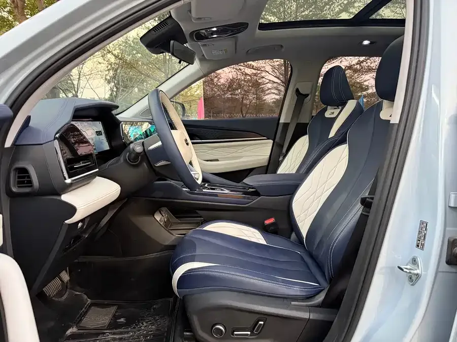 Geely Monjaro Xingyue L 2022 1.5T Thor HiF Hybrid Edition Super Fast 2022 — миниатюра 3