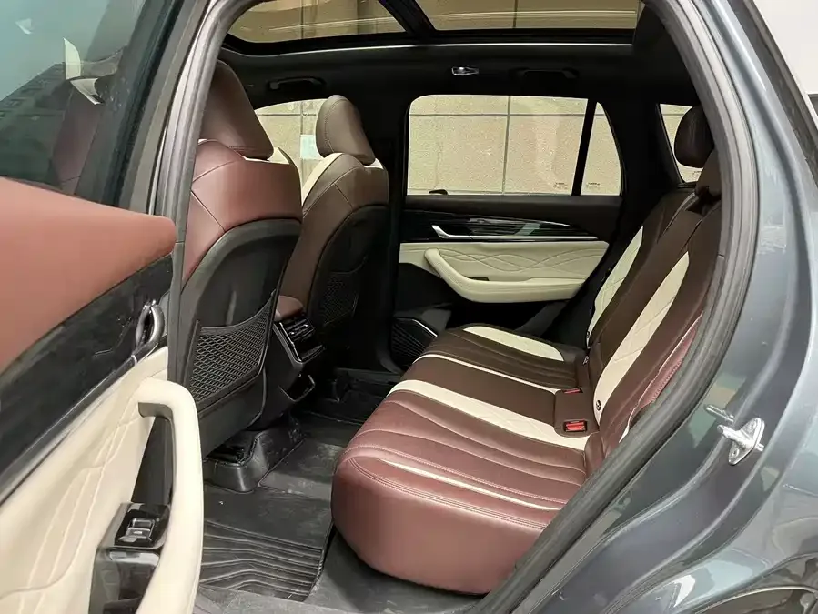 Geely Monjaro Xingyue L 2021 2.0TD DCT EVO 2WD Premium Edition 2022 — миниатюра 3