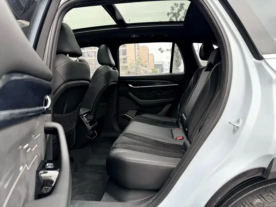 Geely Monjaro Xingyue L 2022 1.5T Thor HiF Hybrid Edition Super Fast 2022 — миниатюра 5