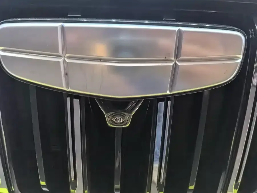 Geely Atlas Boyue 2026 1.5TD Yearning 2025 — миниатюра 2