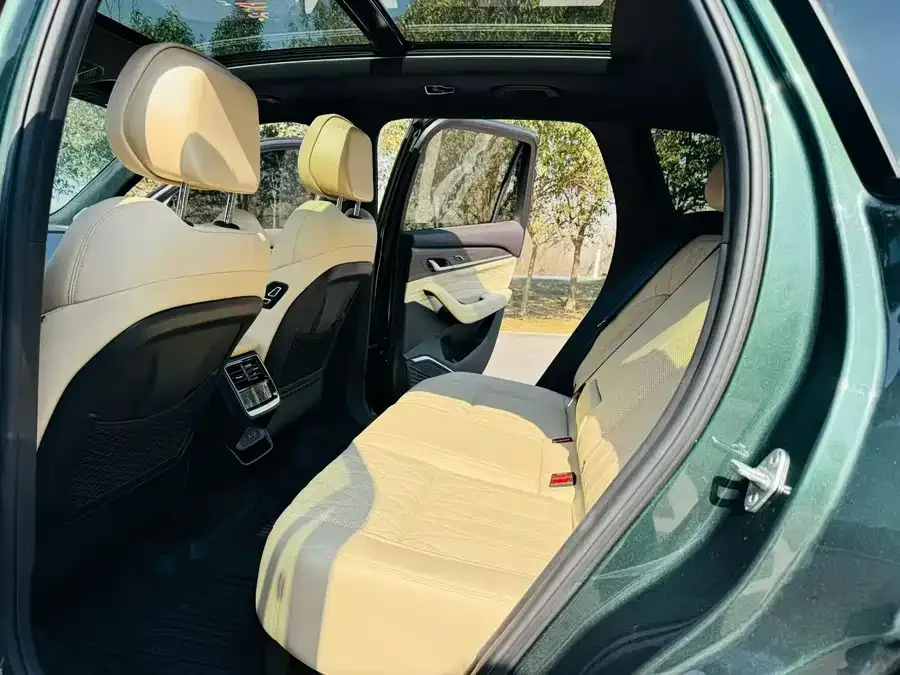 Geely Monjaro Xingyue L 2025 Dongfangyao 2.0TD Automatic Star-gazing Edition 2025 — миниатюра 2