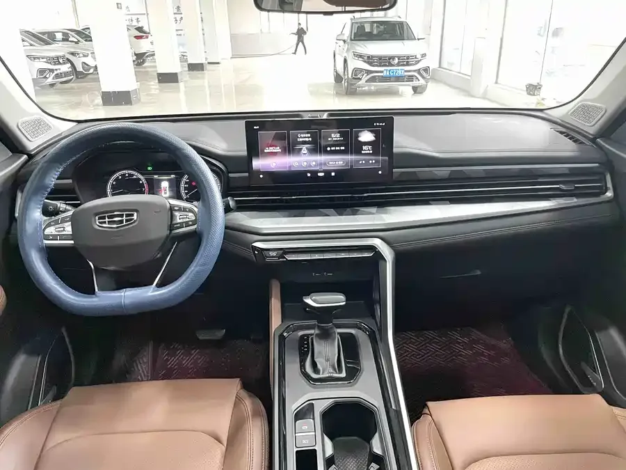 Geely Vision X6 Vision X6 2021 PRO 1.4T Automatic Premium Edition 2023 — миниатюра 3