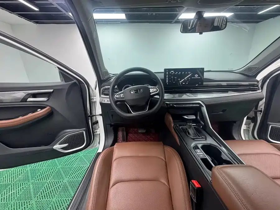 Geely Vision X6 Vision X6 2021 PRO 1.4T Automatic Premium Edition 2022 — миниатюра 4