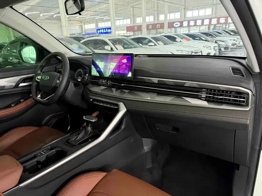 Geely Vision X6 Vision X6 2021 PRO 1.4T Automatic Premium Edition 2023 — миниатюра 5
