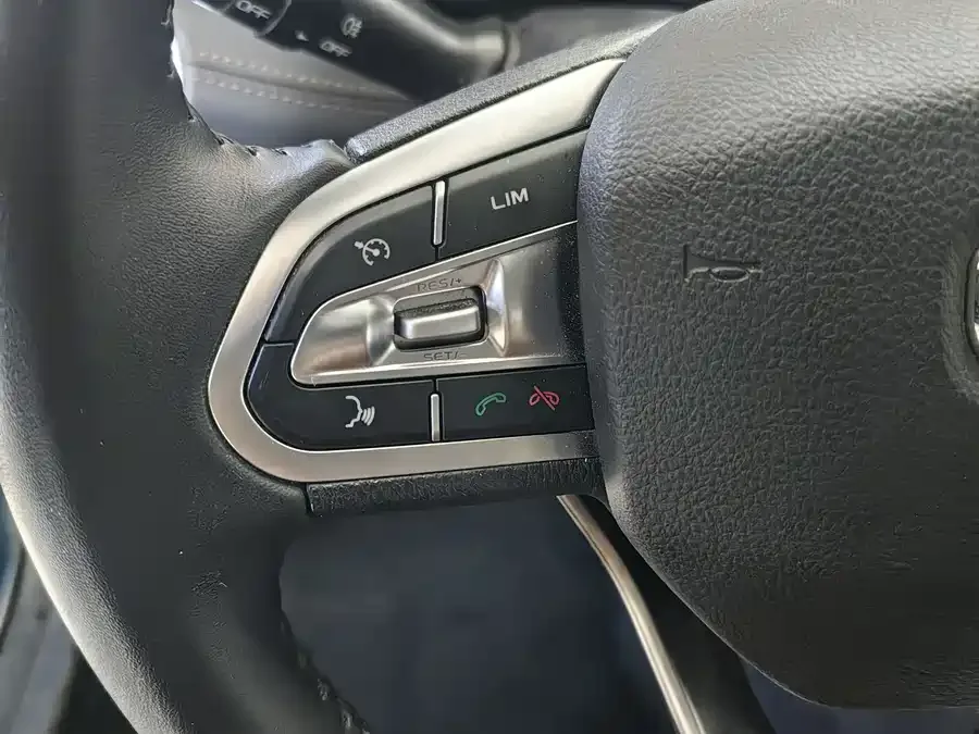 Geely Vision X6 Vision X6 2021 PRO 1.4T Automatic Premium Edition 2022 — миниатюра 5