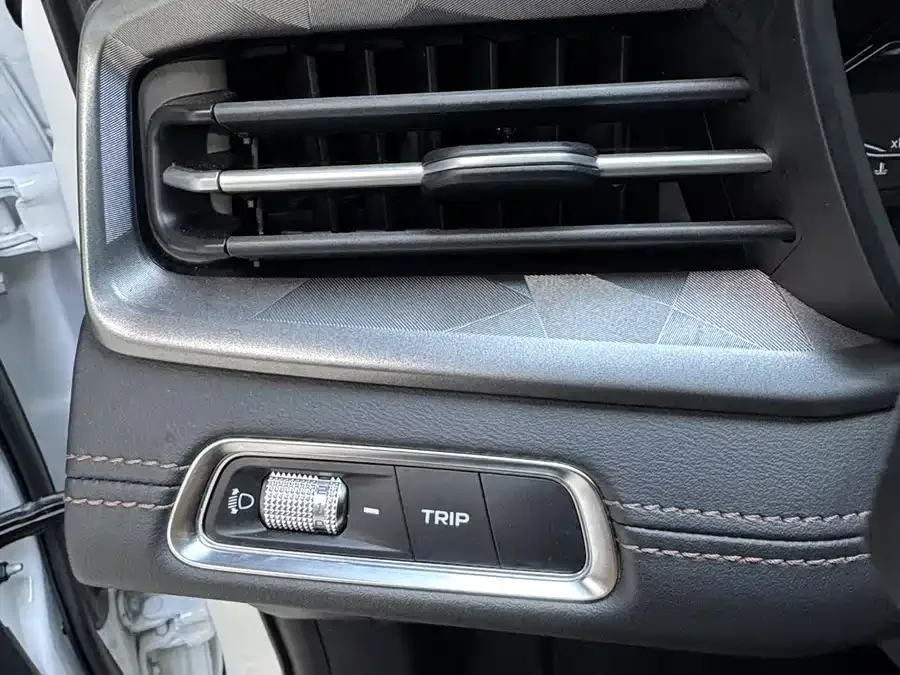 Geely Vision X6 Vision X6 2021 PRO 1.4T Automatic Premium Edition 2022 — миниатюра 4