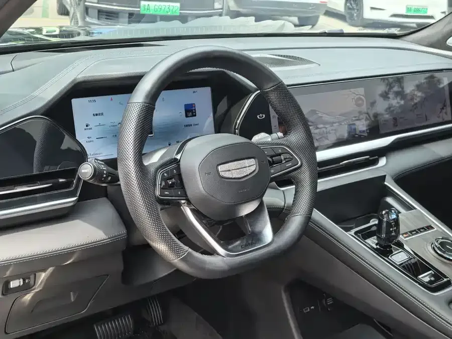 Geely Monjaro Xingyue L 2025 Dongfangyao 2.0TD Automatic Star-gazing Edition 2025 — миниатюра 4