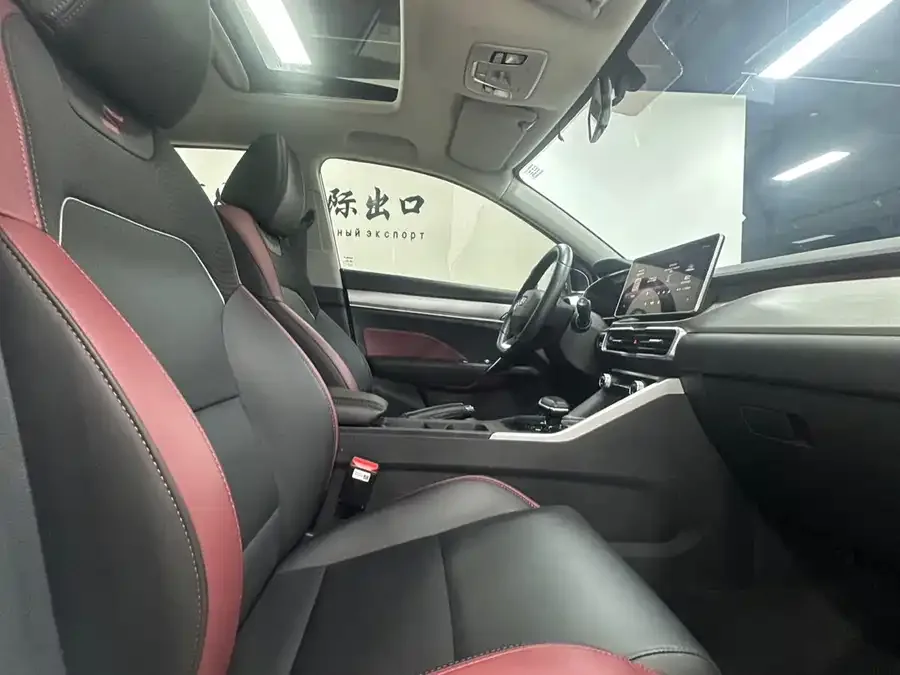 Geely Coolray SX11 Binyue 2021 1.4T DCT Platinum Edition 2022 — миниатюра 4