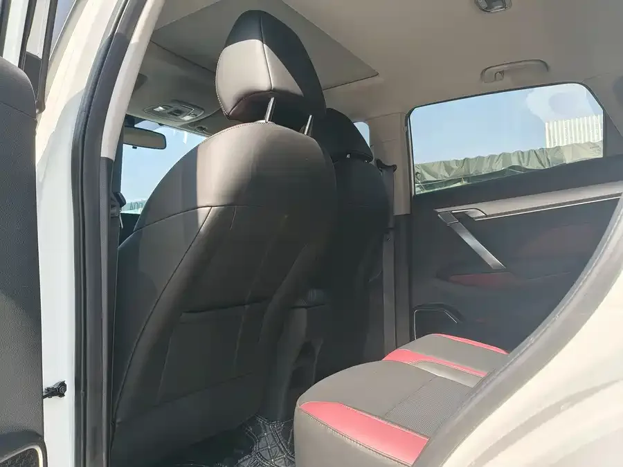 Geely Coolray SX11 Binyue 2021 1.4T DCT Platinum Edition 2022 — миниатюра 2