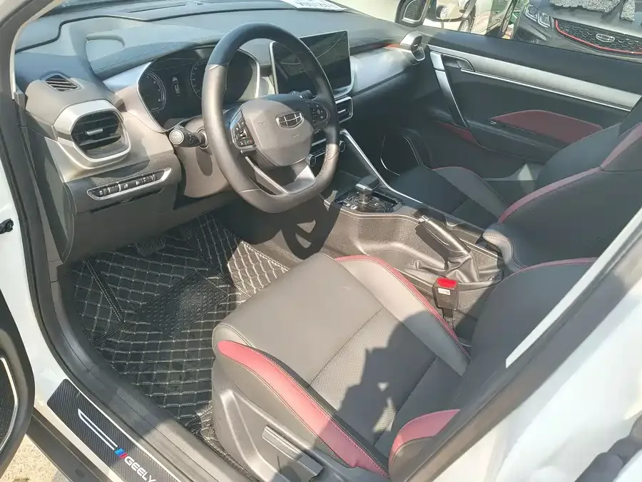 Geely Coolray SX11 Binyue 2021 1.4T DCT Platinum Edition 2022 — миниатюра 4
