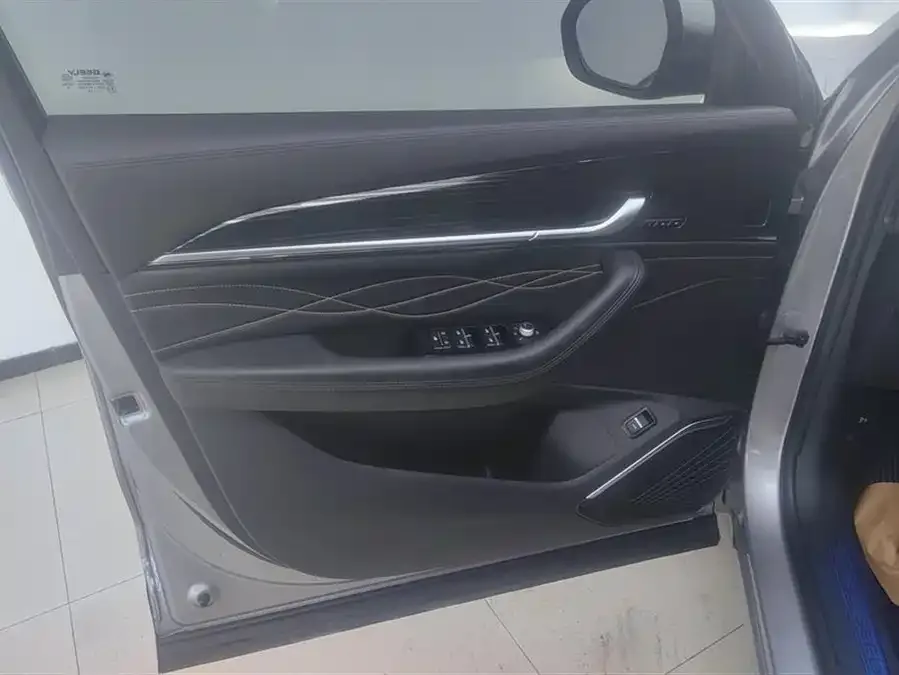 Geely Monjaro Xingyue L 2024 2.0TD DCT EVO 2WD Changfeng Edition 2025 — миниатюра 4