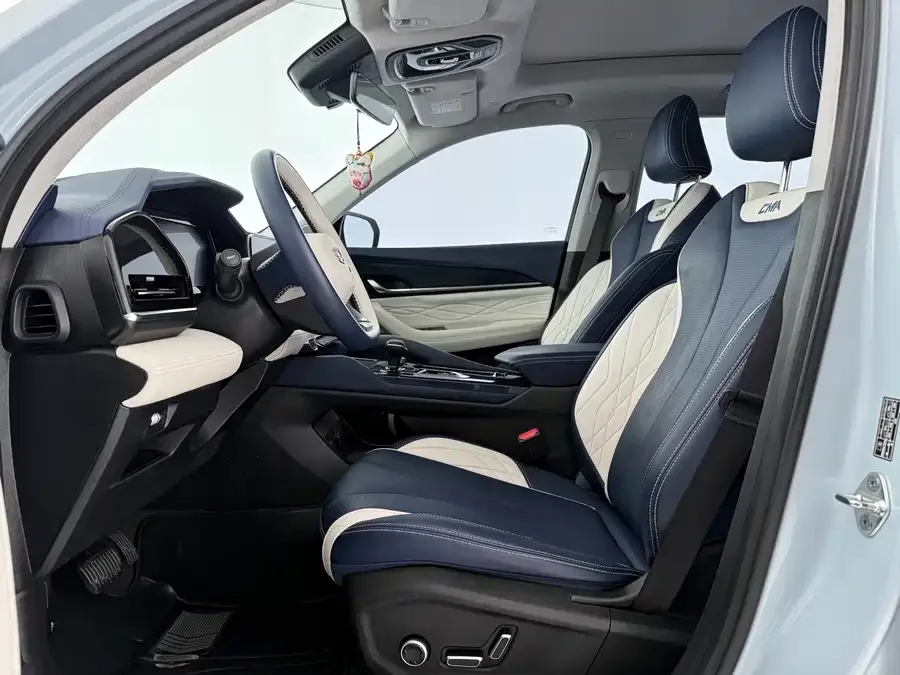 Geely Monjaro Xingyue L 2022 1.5T Thor HiF Hybrid Edition Super Fast 2022 — миниатюра 2