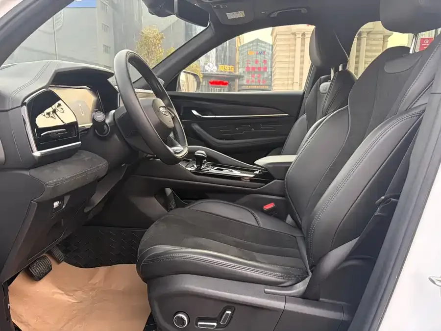 Geely Monjaro Xingyue L 2024 2.0TD High Power Automatic 2WD Skyline Edition 2024 — миниатюра 2