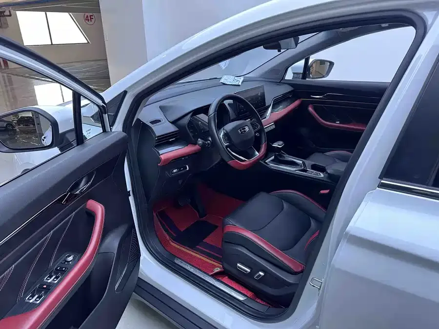 Geely Emgrand S Emgrand S 2021 1.4T CVT Premium Edition 2022 — миниатюра 3