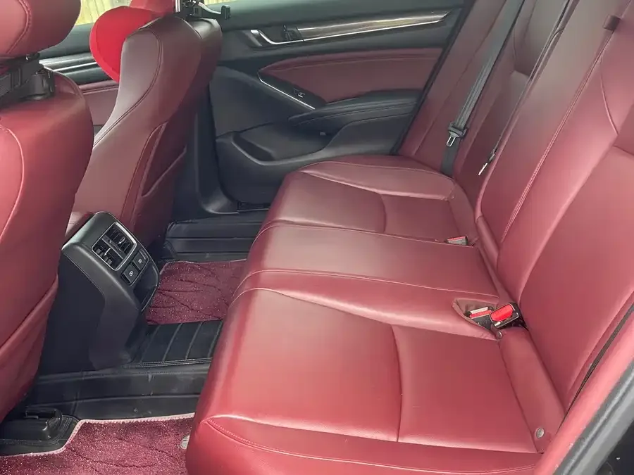 Honda Accord 2022 Accord 260TURBO Fantasy Night Premium Edition 2022 — миниатюра 2