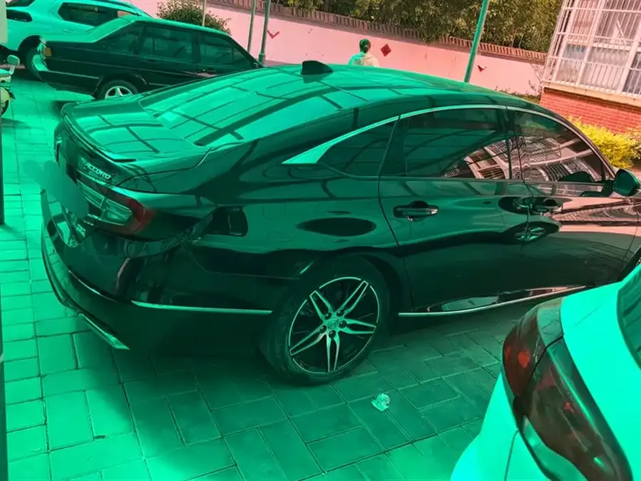 Honda Accord 2022 Accord 260TURBO Fantasy Night Premium Edition 2022 — миниатюра 3
