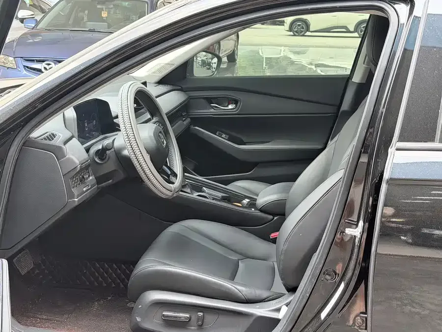 Honda Accord Accord 2024 260TURBO Luxury Edition 2024 — миниатюра 4