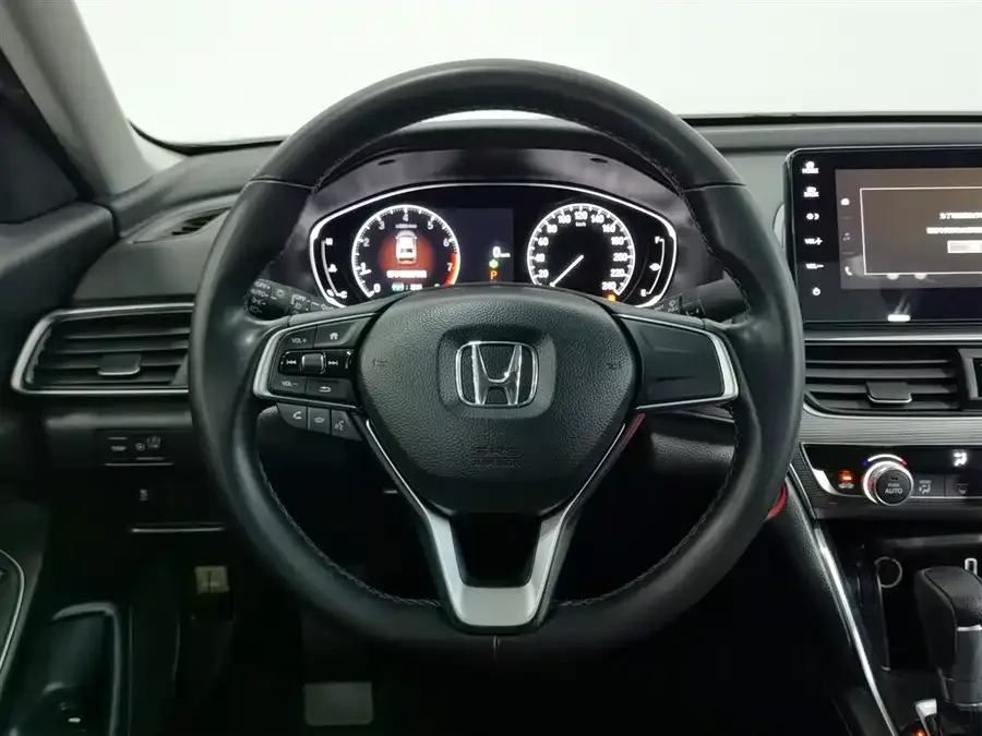 Honda Accord Accord 2022 260TURBO Deluxe Edition 2023 — миниатюра 5