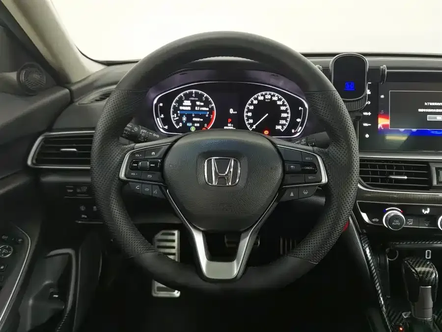 Honda Accord 2022 Accord 260TURBO Fantasy Night Premium Edition 2022 — миниатюра 5