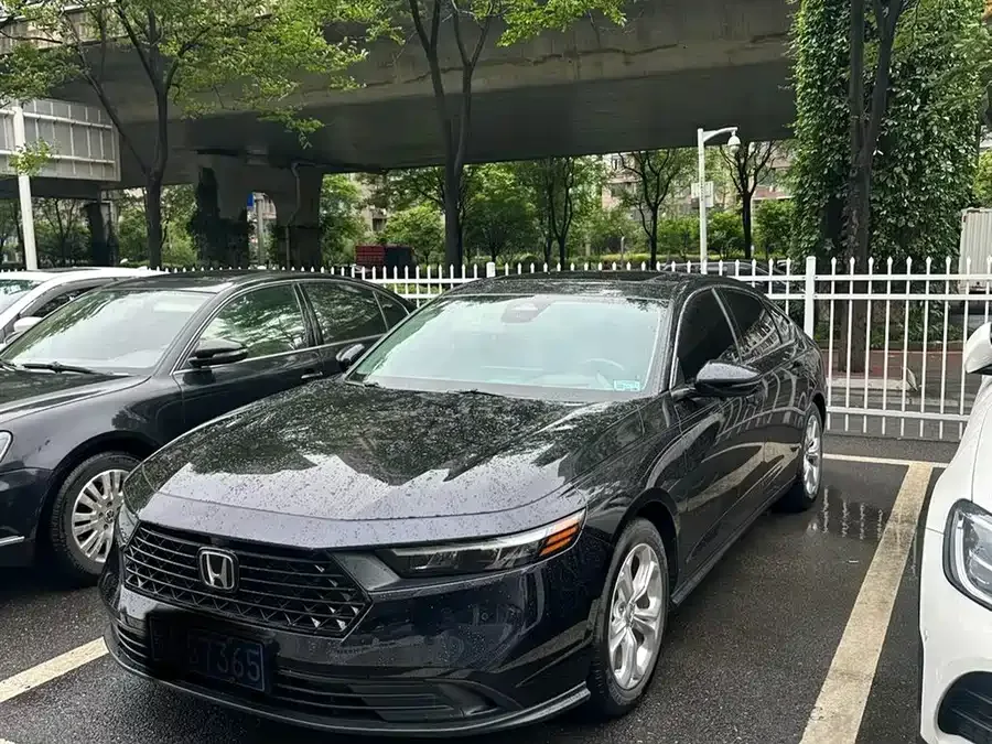 Honda Accord Accord 2023 260TURBO Smart Edition 2024 — фото 1, купить с доставкой в Москву