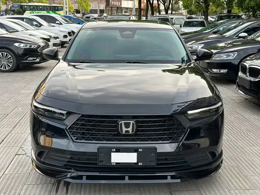 Honda Accord Accord 2023 260TURBO Smart Edition 2023 — фото 1, купить с доставкой в Москву