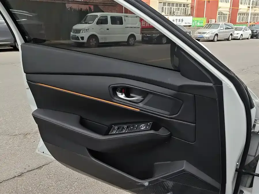 Honda Accord Accord 2023 260TURBO Excellence Edition 2023 — миниатюра 4