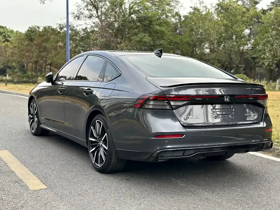 Honda Accord Accord 2023 260TURBO Flagship Edition 2023 — миниатюра 2