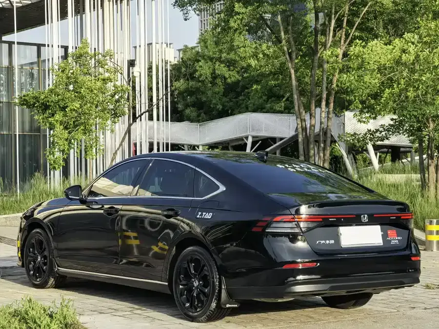 Honda Accord Accord 2025 260TURBO Luxury Edition 2025 — миниатюра 4